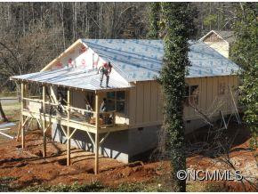 8 MOORE AVE - Photo 3