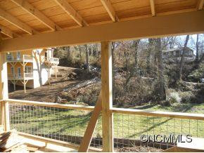 8 MOORE AVE - Photo 4