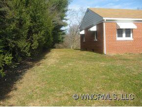 669 SAND HILL RD - Photo 3