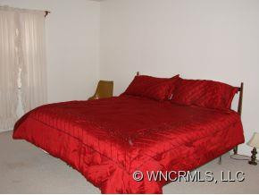 67 Ridgeway - Photo 9