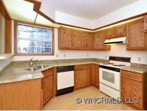 820 SOUTH PARK PLACE - Photo 2