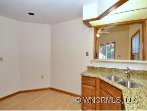 820 SOUTH PARK PLACE - Photo 3