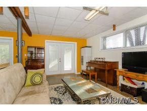 69 Oxford Valley Drive - Photo 14