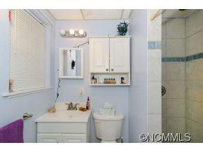 69 Oxford Valley Drive - Photo 16