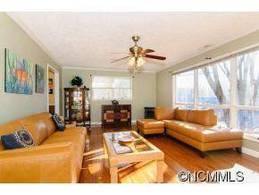 69 Oxford Valley Drive - Photo 3