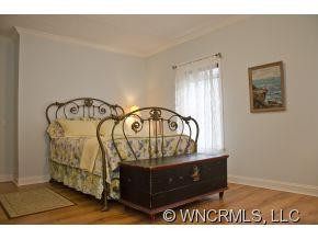  - Photo 10