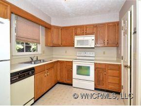 1737A HAYWOOD MANOR ROAD - Photo 4