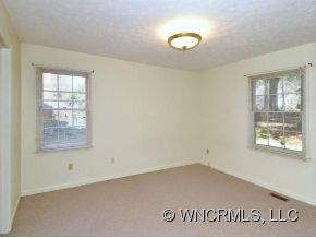 1737A HAYWOOD MANOR ROAD - Photo 5