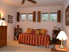 404 LIVE OAK LANE - Photo 10