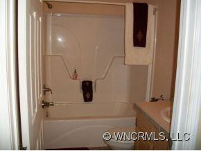 188 BEECHWOOD CIRCLE - Photo 8