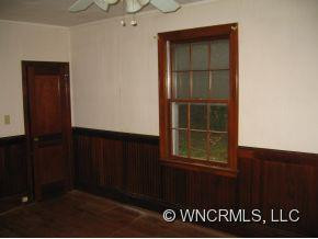 143 Lower Edgewood Road - Photo 5