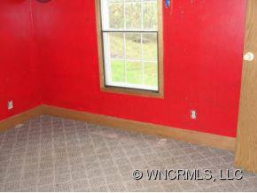 110 PEACEFUL VALLEY ROAD - Photo 8