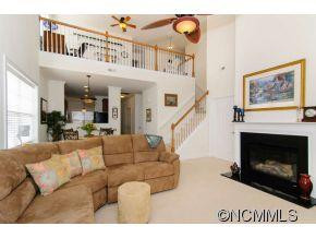 16 Holmes Lane - Photo 2