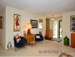 213 CROWFIELDS DRIVE - Photo 2