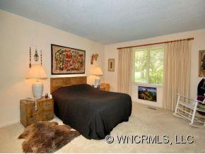 213 CROWFIELDS DRIVE - Photo 7