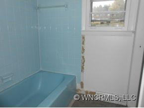 242 Saint Johns St - Photo 11