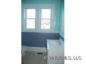 178 Pennsylvania Avenue - Photo 10