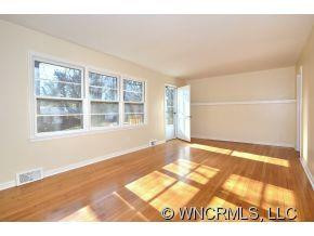 28 Forestdale Drive - Photo 5
