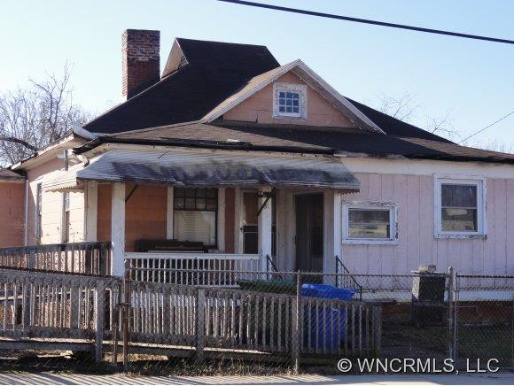 81 E Chestnut Street