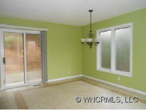 305 Secretariat Ln - Photo 4
