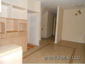 305 Secretariat Ln - Photo 6
