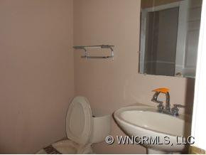 305 Secretariat Ln - Photo 8