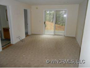 305 Secretariat Ln - Photo 9