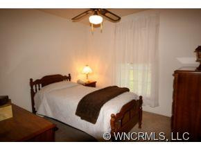 117 Summerglen Drive - Photo 10