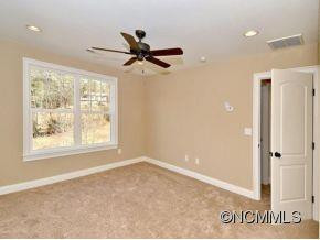 16 LOCOLE DRIVE - Photo 8