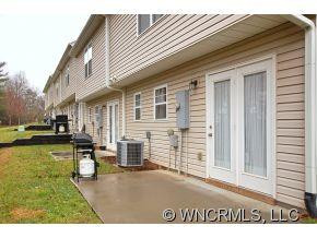 122 Torrington - Photo 11
