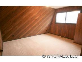 3276 Howard Gap Road - Photo 17