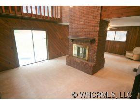 3276 Howard Gap Road - Photo 6