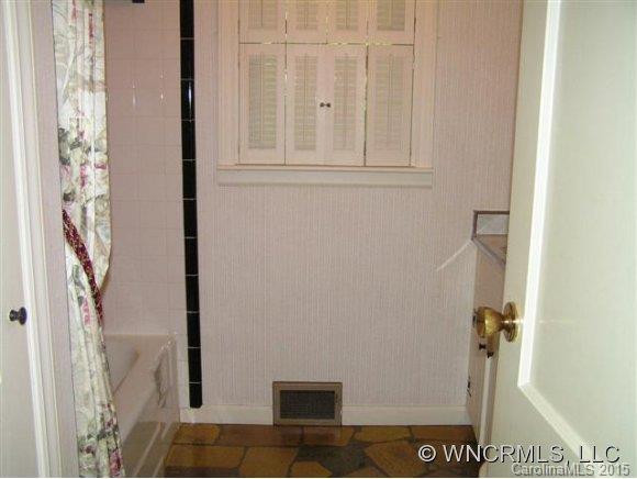 689 Reservoir Road - Photo 16