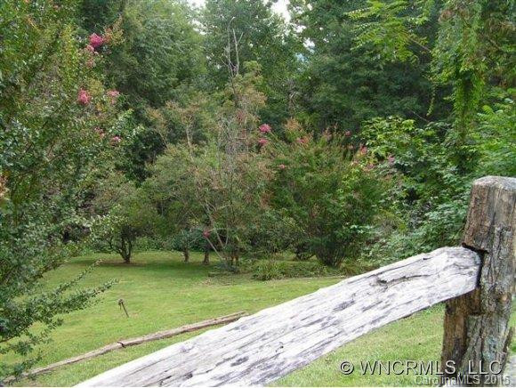 689 Reservoir Road - Photo 4