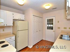 444 N. WOODFIELD COURT - Photo 6