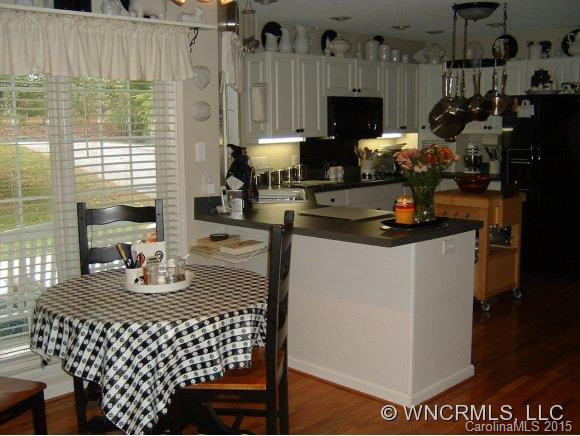 108 Dublin Lane - Photo 2