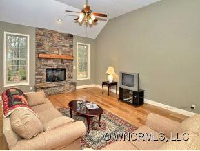 94 LEDGESTONE DRIVE - Photo 4