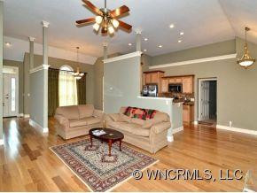 94 LEDGESTONE DRIVE - Photo 6