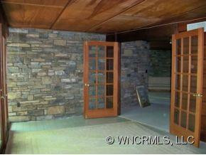 346 Country Club Heights - Photo 13