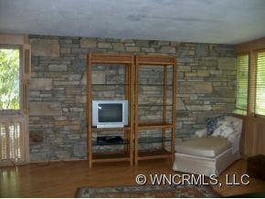346 Country Club Heights - Photo 14