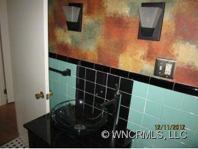 951 Hendersonville Road - Photo 12