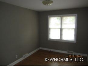 951 Hendersonville Road - Photo 14