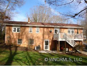 433 Hillcrest Circle - Photo 2