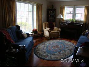 433 Hillcrest Circle - Photo 4