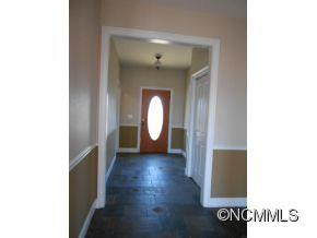 16 Butterfly Hill Dr - Photo 3