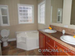 128 Tawn Dr - Photo 18