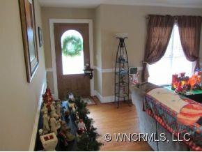 237 Valleyview Drive - Photo 6