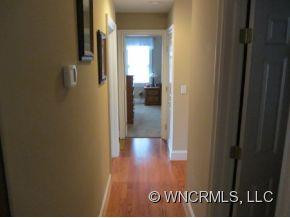 237 Valleyview Drive - Photo 7