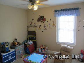 237 Valleyview Drive - Photo 10