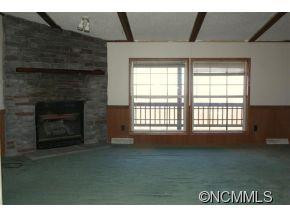 645 Deerfield Drive - Photo 4